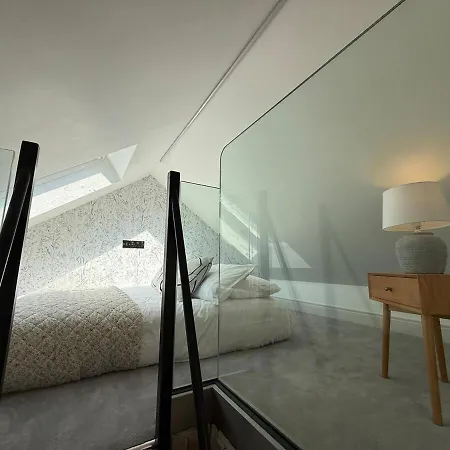 Holly Cozy Loft Carrickslaney