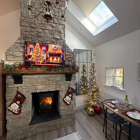 Holly Cozy Loft Carrickslaney