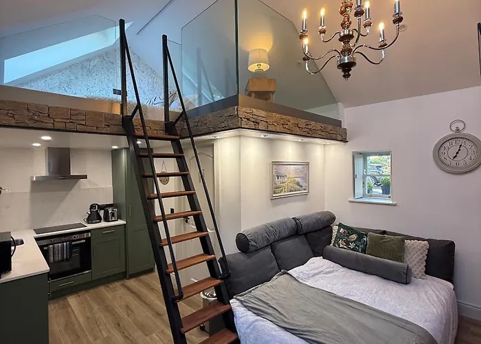 Holly Cozy Loft * Carrickslaney